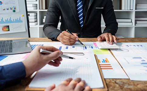 ?？诨瘖y品公司注冊(cè)