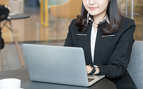 ?？趥€人工作室注冊的優(yōu)勢