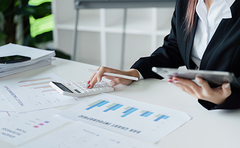 ?？诔霭嫖锝洜I許可證申請所需材料