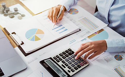 ?？谧?cè)公司流程