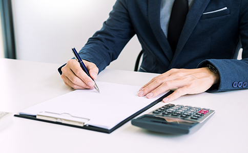 ?？谧?cè)酒店管理公司