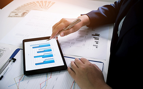 ?？诠痉ㄈ俗兏淖⒁馐马?xiàng)