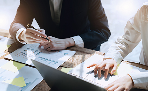 ?？谧?cè)科技公司的具體流程