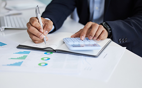 ?？谧兏?cè)資金的常見原因