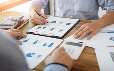 ?？谧酝赓Q(mào)公司的基本流程