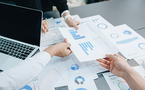 ?？谧?cè)資金變更的具體操作流程