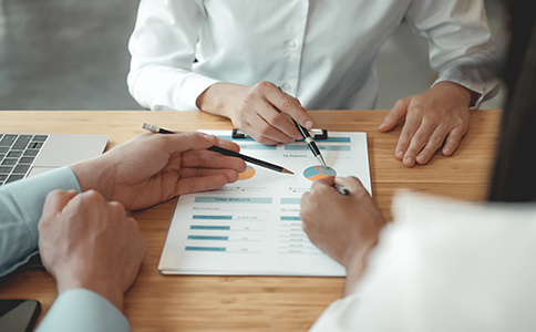 ?？诠痉ㄈ俗兏鼤r(shí)間