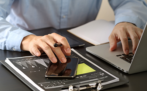 ?？诠咀再Y金變更