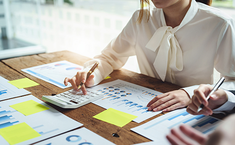 ?？谑称方?jīng)營(yíng)許可證申請(qǐng)