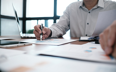 ?？谏虡?biāo)注冊的費用