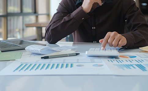 ?？谧?cè)公司所需的基本材料