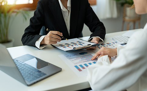 ?？谧?cè)食品公司的基本條件