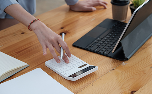 ?？谶M(jìn)出口貿(mào)易公司注冊(cè)的費(fèi)用