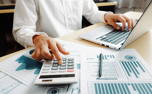 ?？谧苑止咀⒁馐马?xiàng)