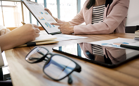 ?？谧杂邢薰緱l件